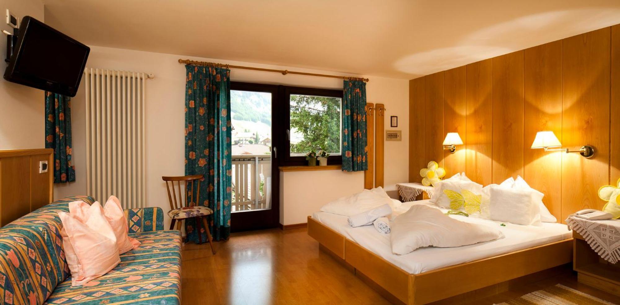 Mountain Hotel Mezdi Colfosco Kültér fotó