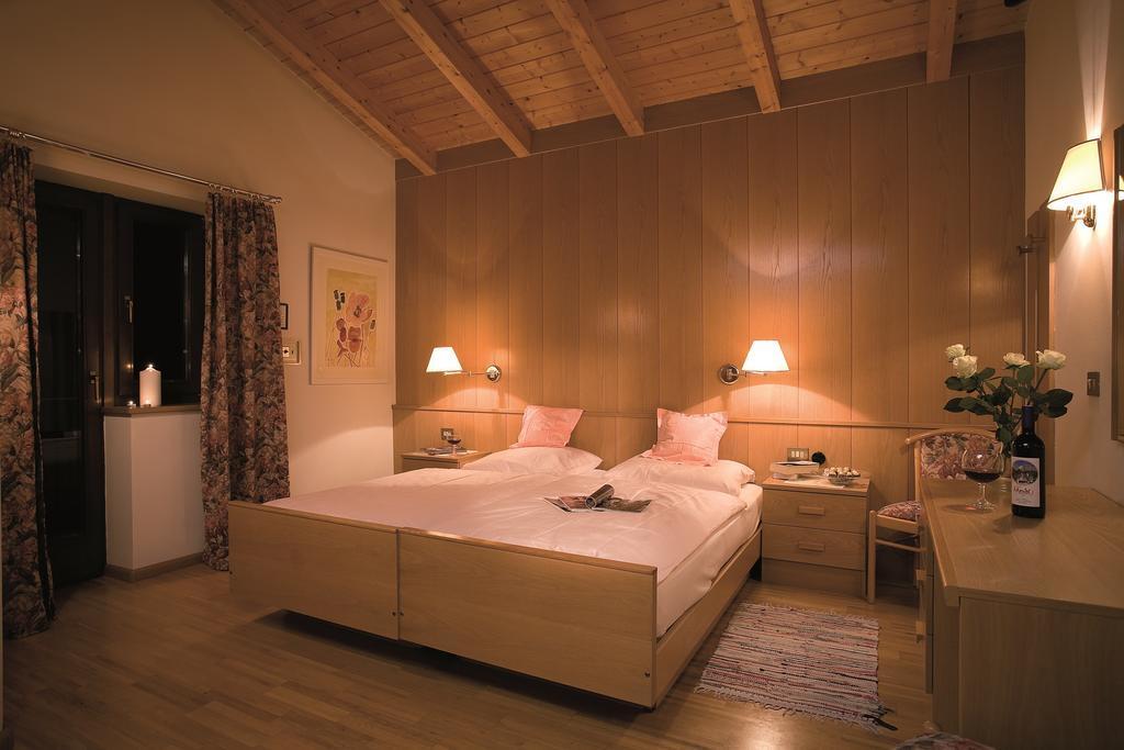 Mountain Hotel Mezdi Colfosco Kültér fotó