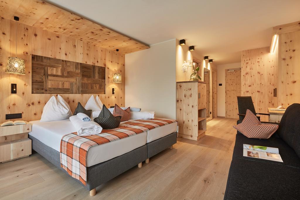 Mountain Hotel Mezdi Colfosco Kültér fotó