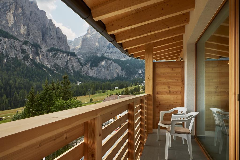 Mountain Hotel Mezdi Colfosco Kültér fotó