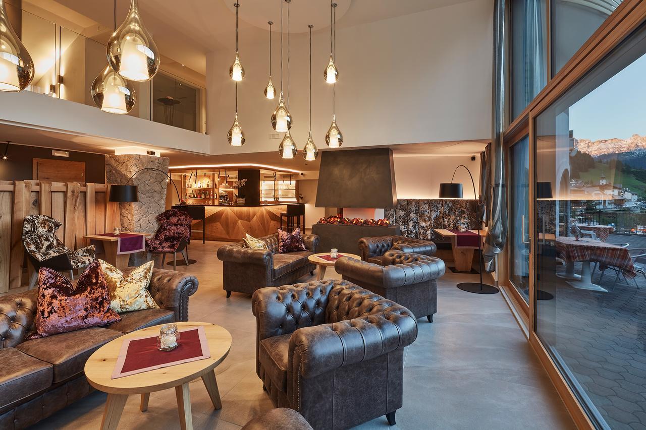 Mountain Hotel Mezdi Colfosco Kültér fotó