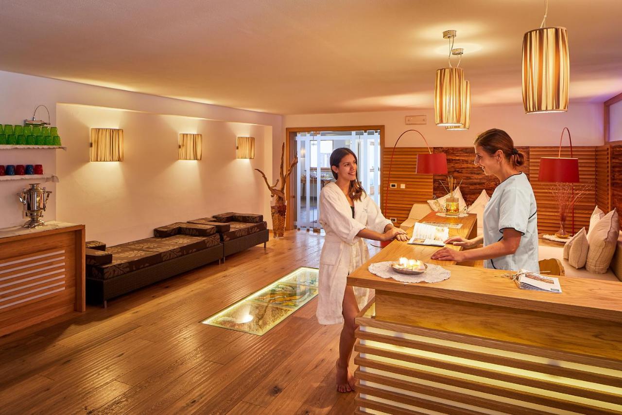 Mountain Hotel Mezdi Colfosco Kültér fotó
